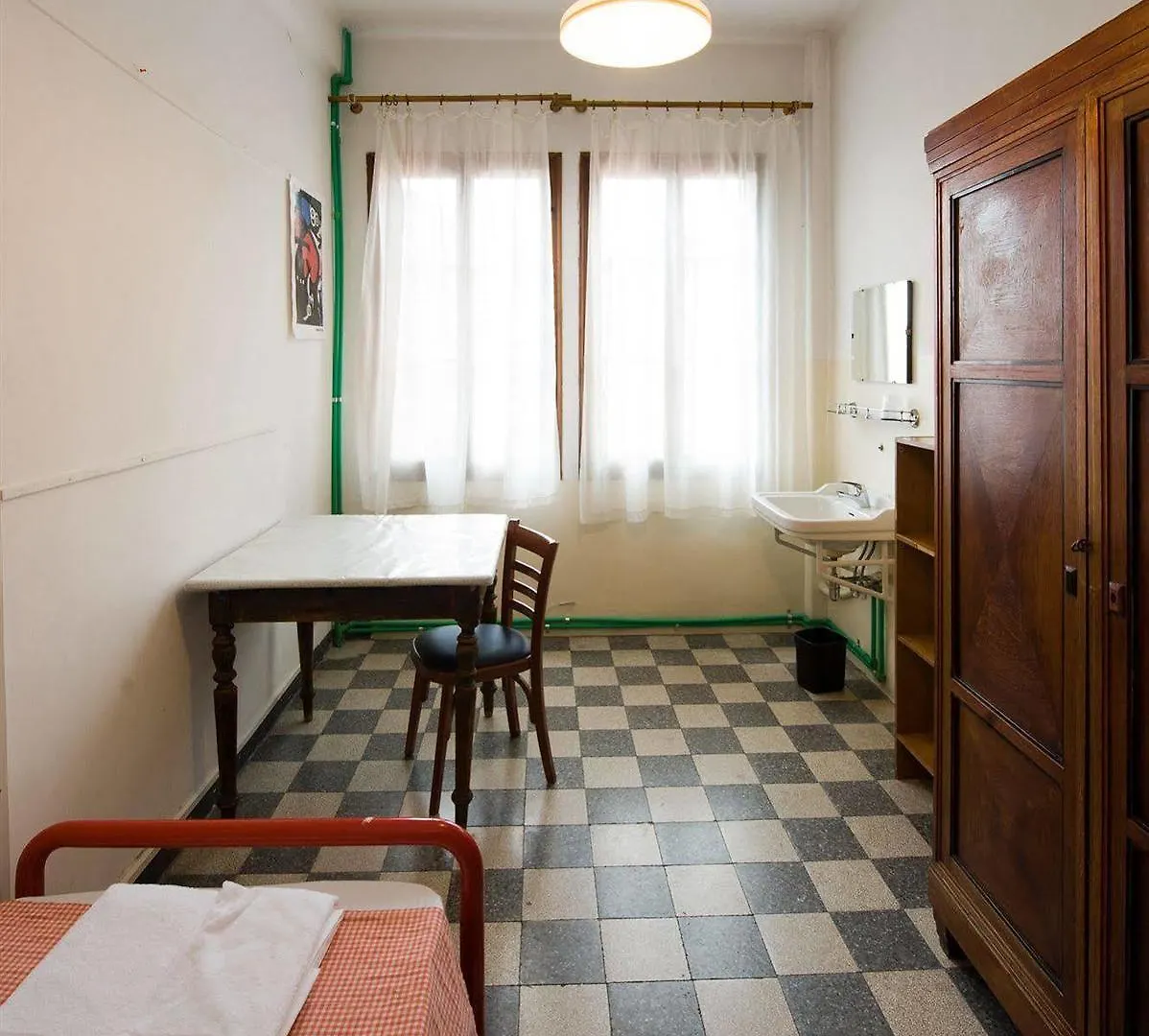 אכסניה ונציה Ostello Domus Civica