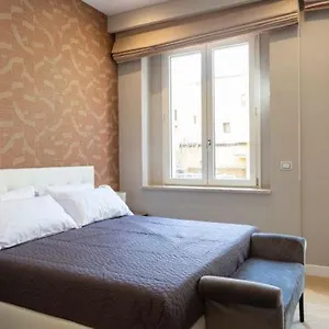 Casa Ilaria アパートホテル ナポリ
