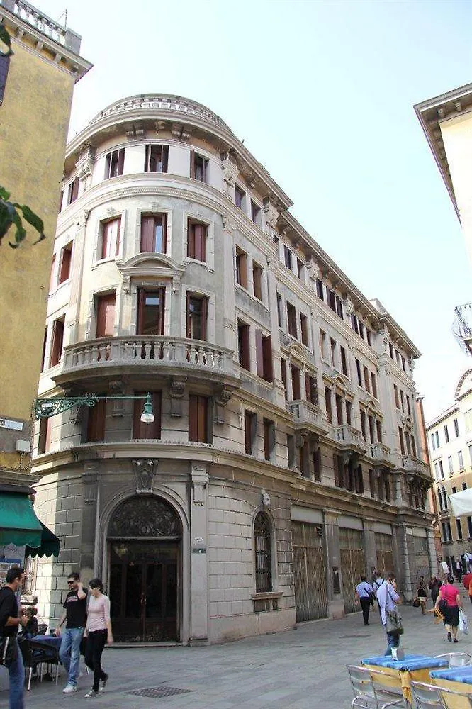 Ostello Domus Civica Venice